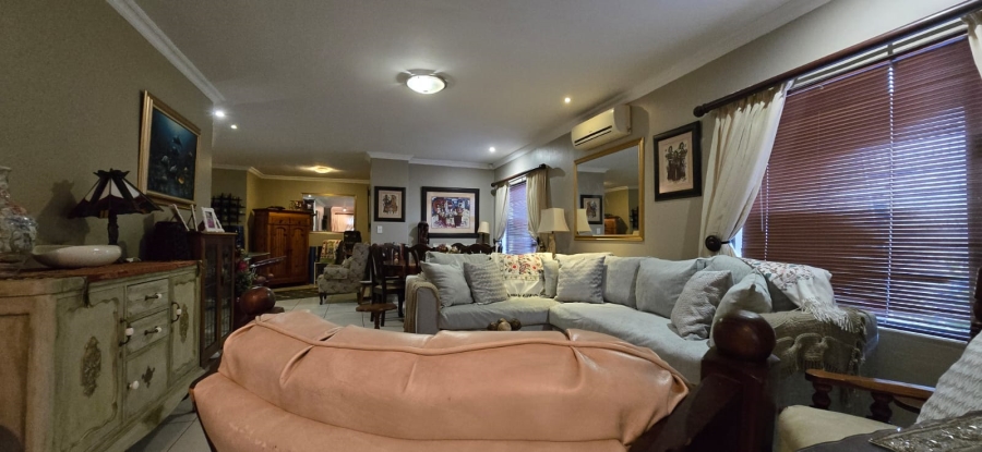 3 Bedroom Property for Sale in Wilkoppies North West